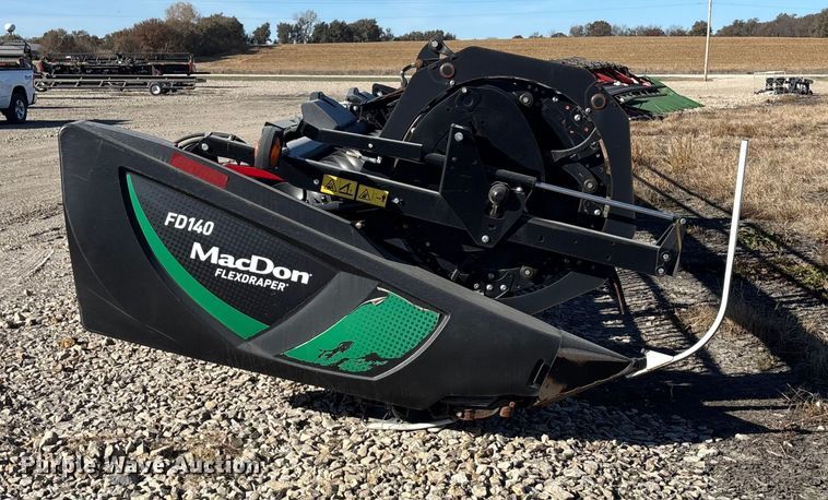 image for item DK0135 2021 MacDon FD140 flex draper head