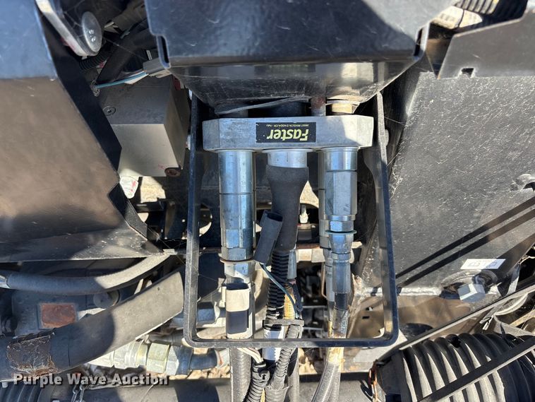 image for item DK0135 2021 MacDon FD140 flex draper head