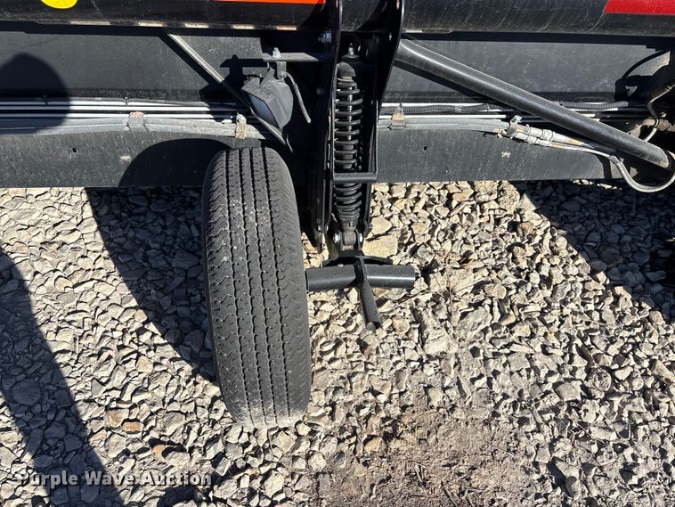 image for item DK0135 2021 MacDon FD140 flex draper head