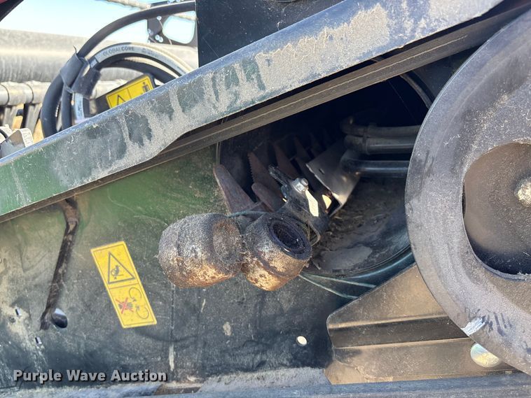 image for item DK0135 2021 MacDon FD140 flex draper head