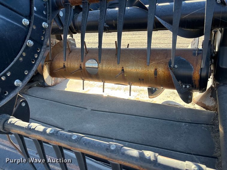 image for item DK0135 2021 MacDon FD140 flex draper head