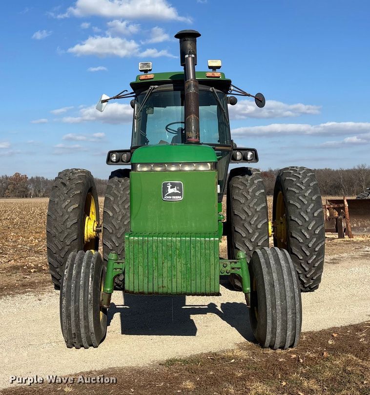 image for item DK0157 1985 John Deere 4850 tractor