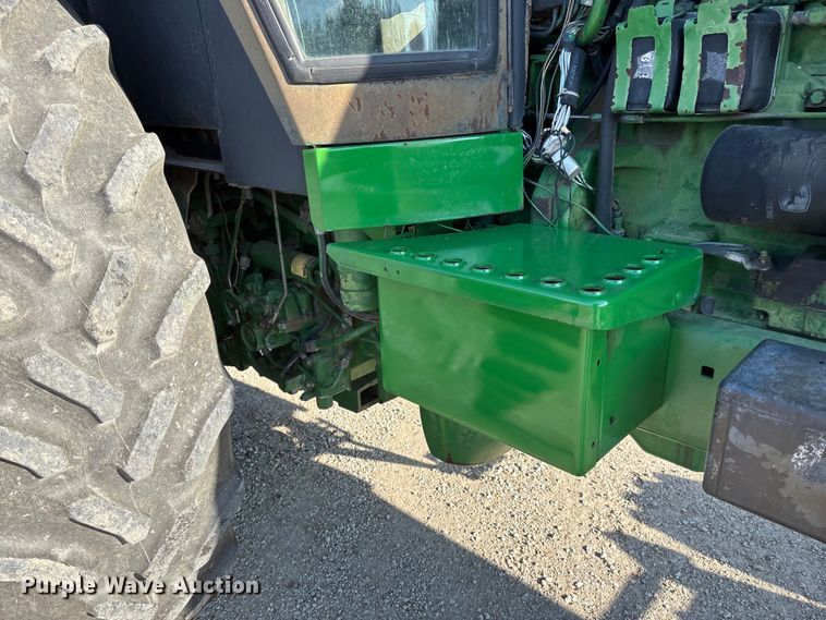 image for item DK0157 1985 John Deere 4850 tractor