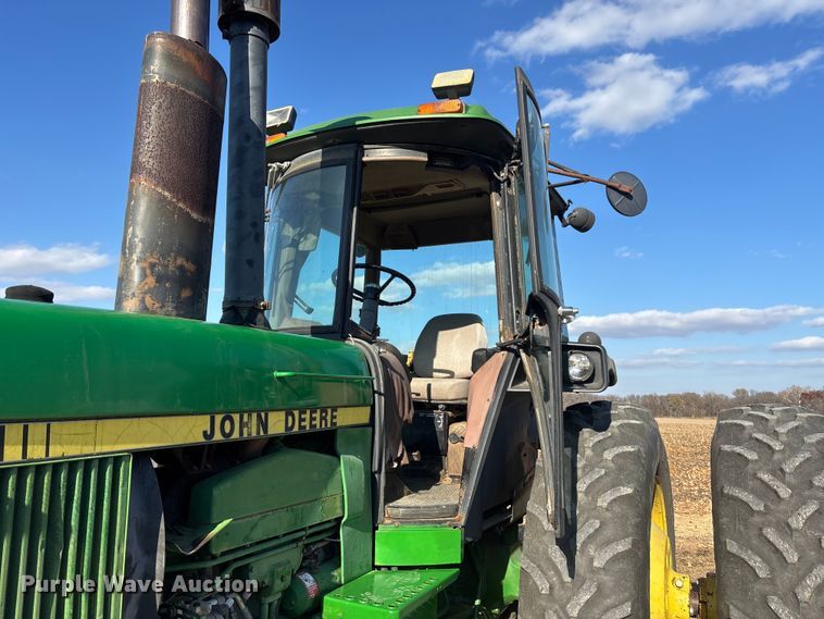 image for item DK0157 1985 John Deere 4850 tractor