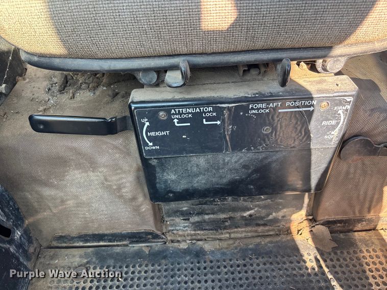 image for item DK0157 1985 John Deere 4850 tractor