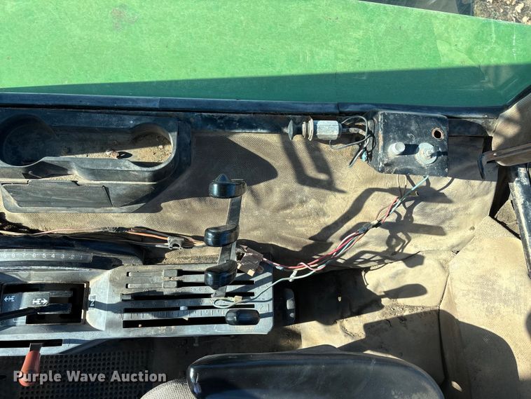 image for item DK0157 1985 John Deere 4850 tractor