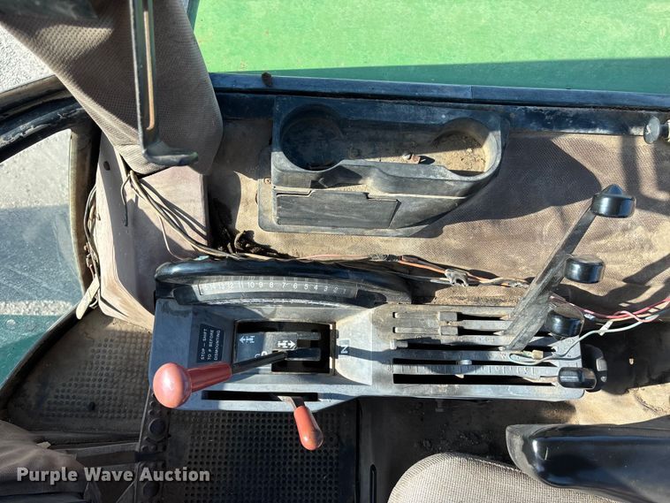 image for item DK0157 1985 John Deere 4850 tractor