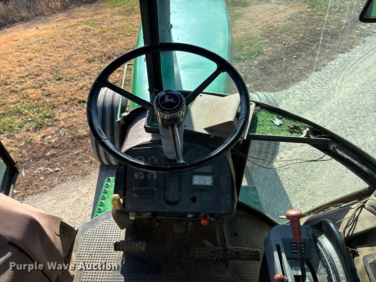 image for item DK0157 1985 John Deere 4850 tractor