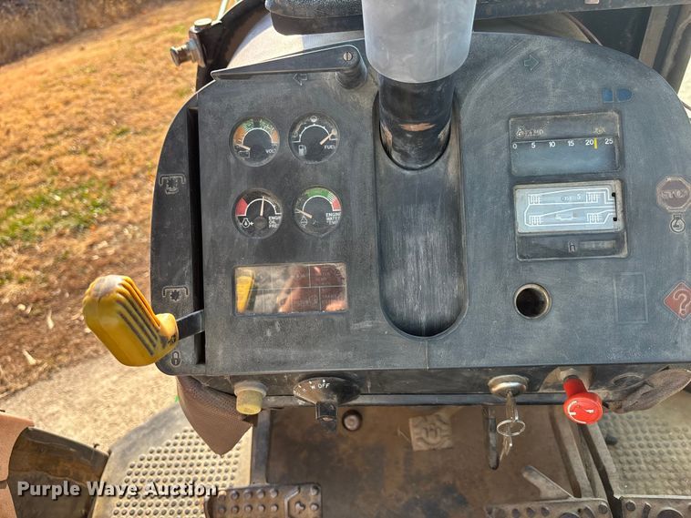 image for item DK0157 1985 John Deere 4850 tractor