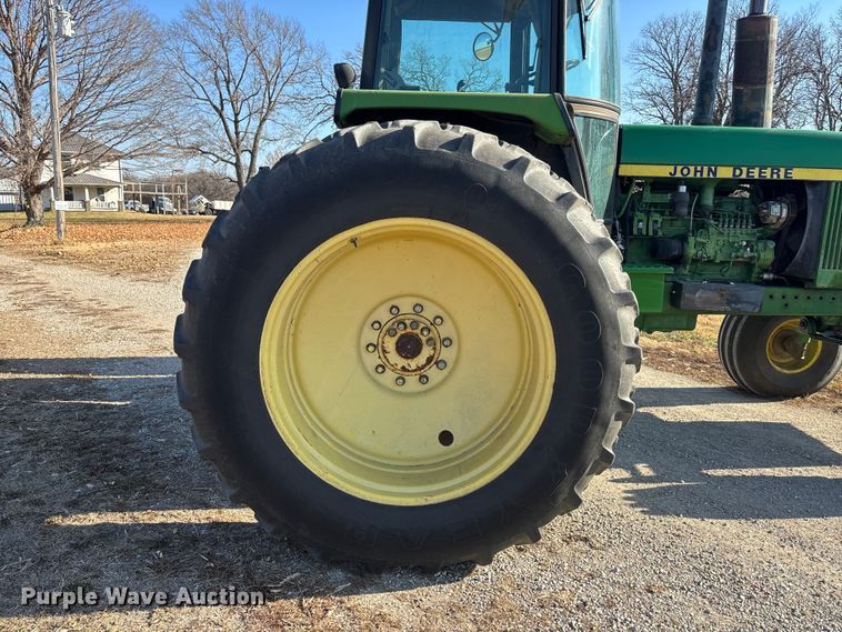 image for item DK0157 1985 John Deere 4850 tractor