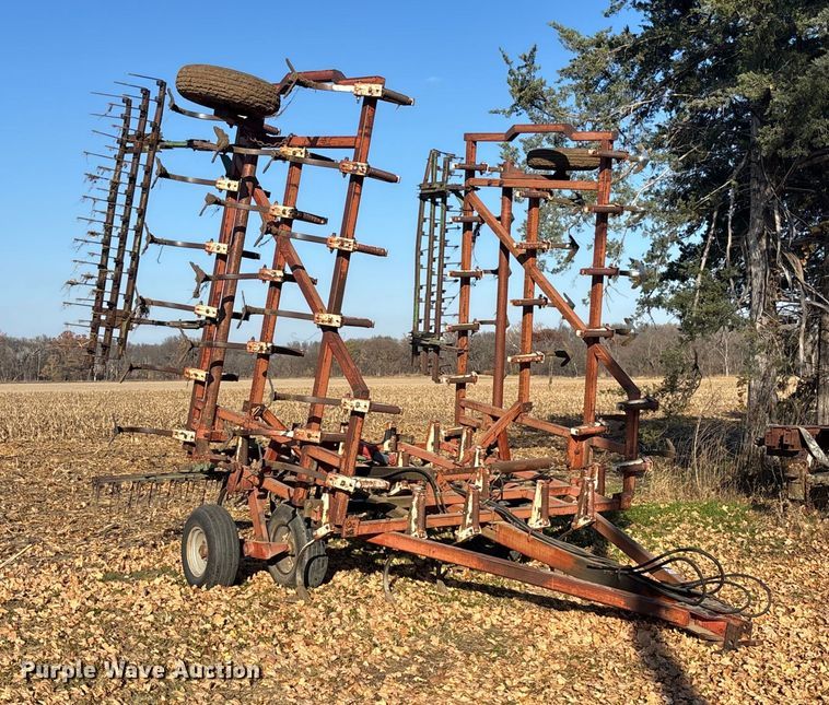 image for item DK0159 Austin 814 field cultivator