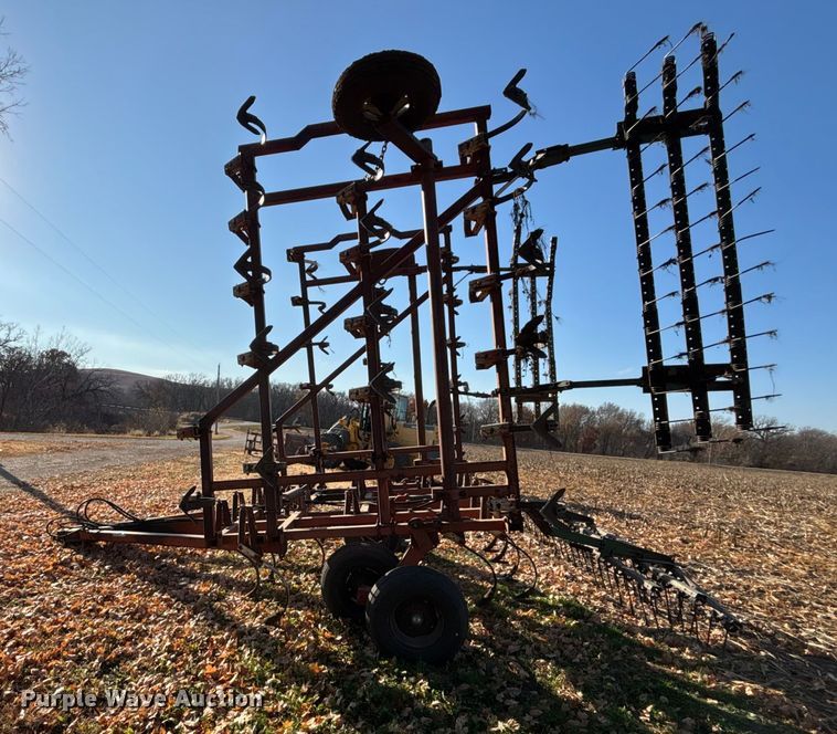 image for item DK0159 Austin 814 field cultivator