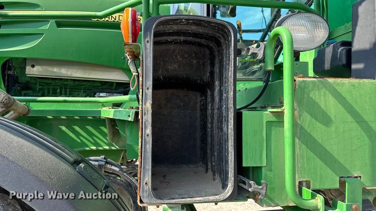 image for item DO2366 2012 John Deere 4730 sprayer
