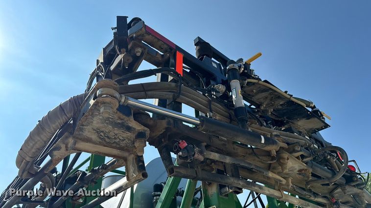 image for item DO2366 2012 John Deere 4730 sprayer