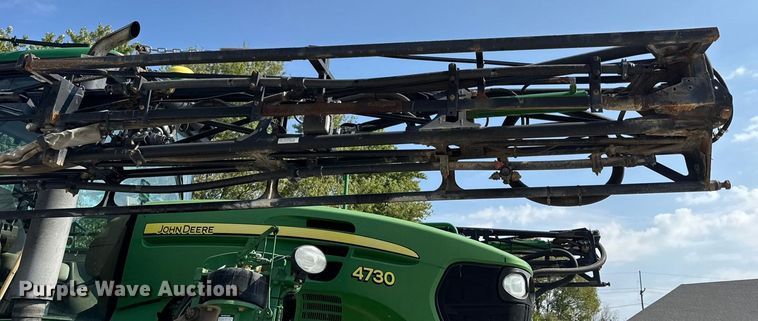 image for item DO2366 2012 John Deere 4730 sprayer