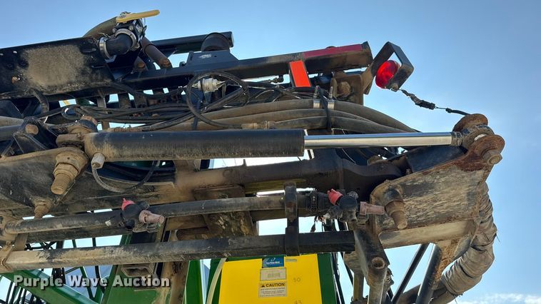image for item DO2366 2012 John Deere 4730 sprayer