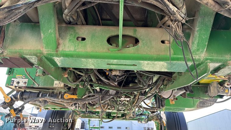 image for item DO2366 2012 John Deere 4730 sprayer