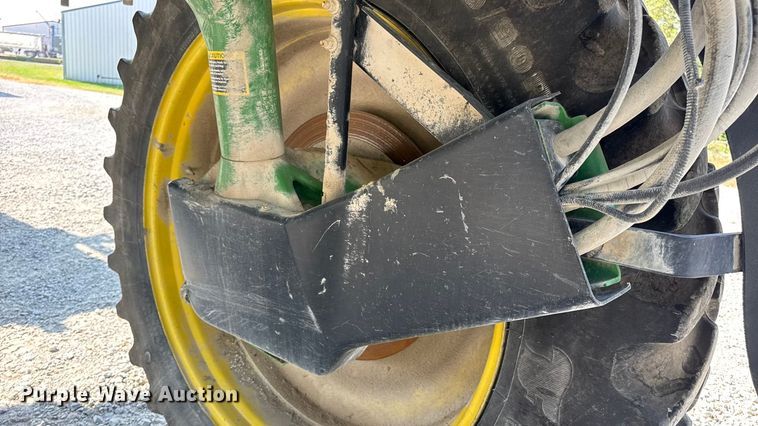 image for item DO2366 2012 John Deere 4730 sprayer