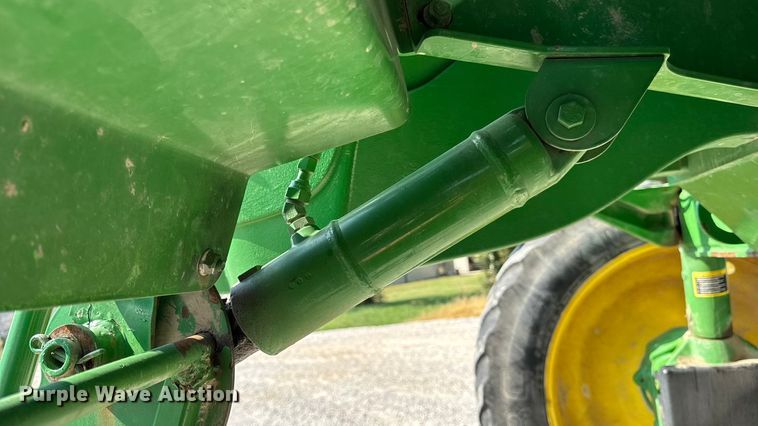 image for item DO2366 2012 John Deere 4730 sprayer