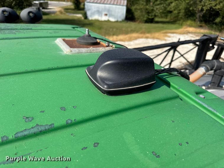 image for item DO2366 2012 John Deere 4730 sprayer