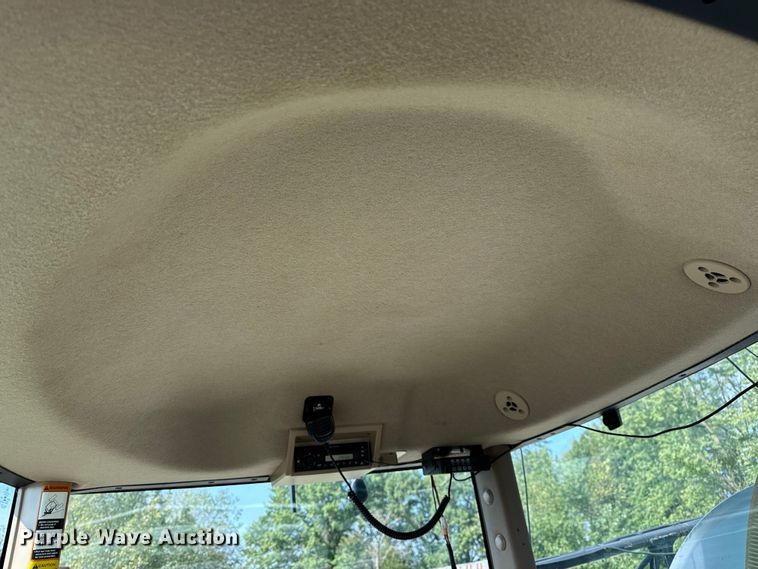 image for item DO2366 2012 John Deere 4730 sprayer