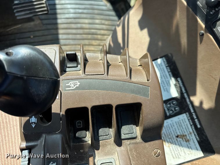 image for item DO2366 2012 John Deere 4730 sprayer