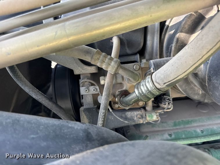 image for item DO2366 2012 John Deere 4730 sprayer