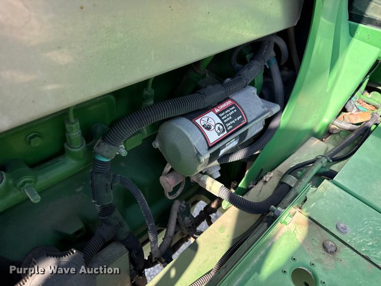 image for item DO2366 2012 John Deere 4730 sprayer