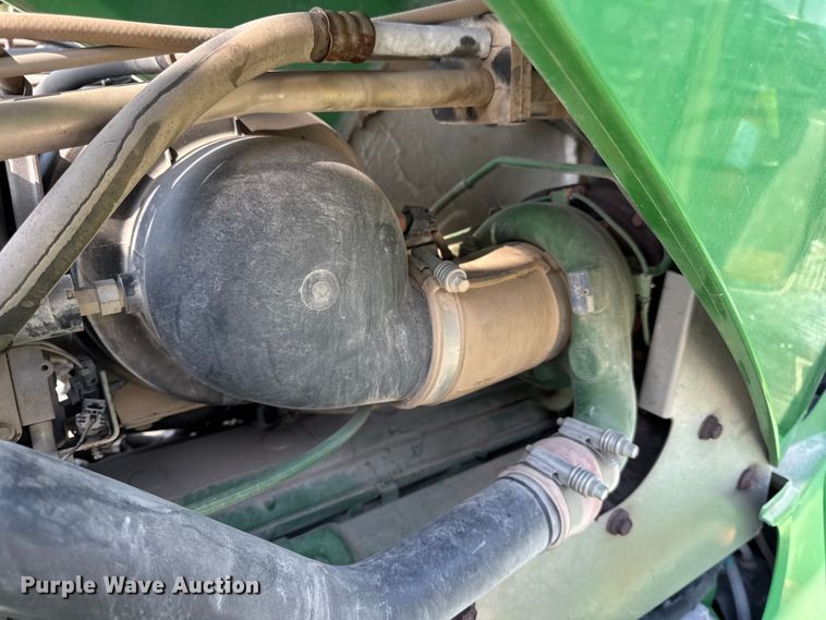 image for item DO2366 2012 John Deere 4730 sprayer