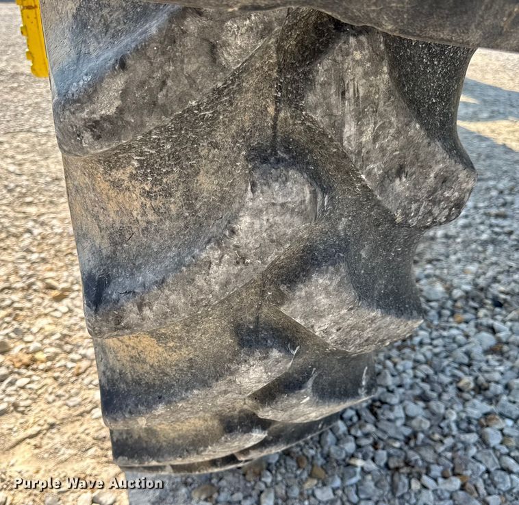 image for item DO2366 2012 John Deere 4730 sprayer