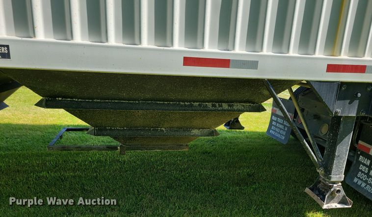 image for item DR4322 1993 Helwood grain trailer