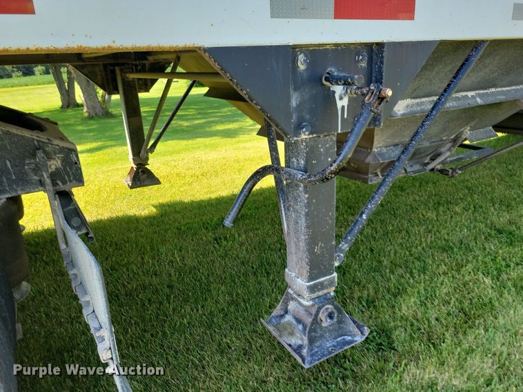 image for item DR4322 1993 Helwood grain trailer