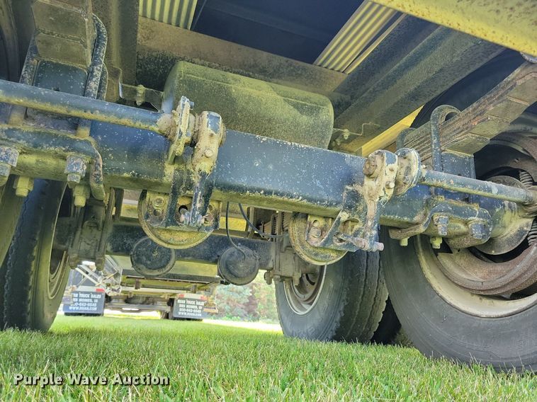 image for item DR4322 1993 Helwood grain trailer