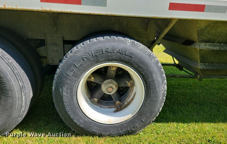 image for item DR4322 1993 Helwood grain trailer