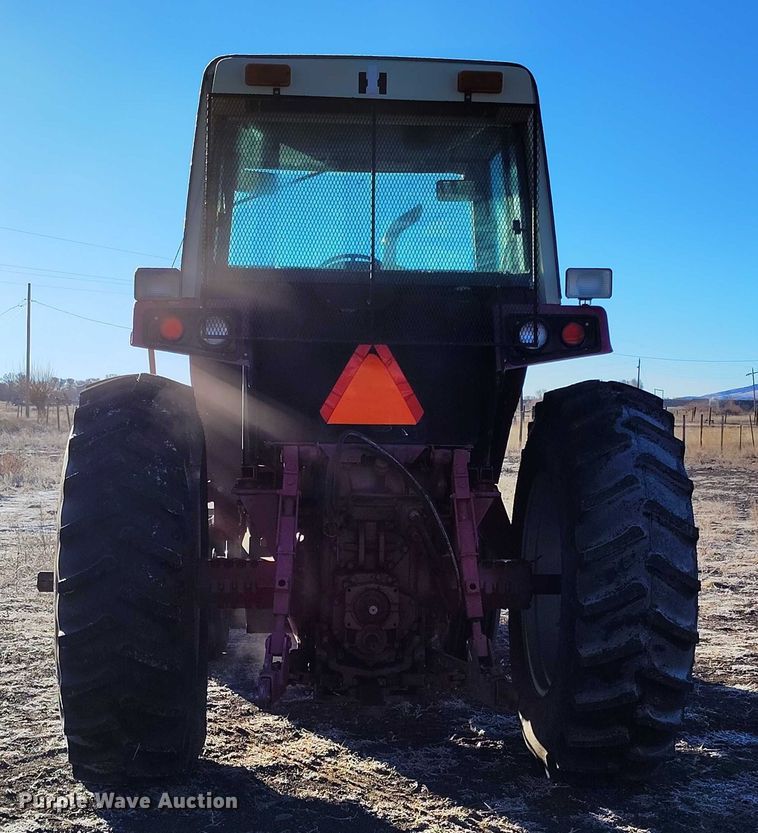 image for item DT0778 1977 International-Harvester Hydro 186 tractor