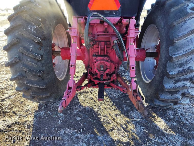 image for item DT0778 1977 International-Harvester Hydro 186 tractor