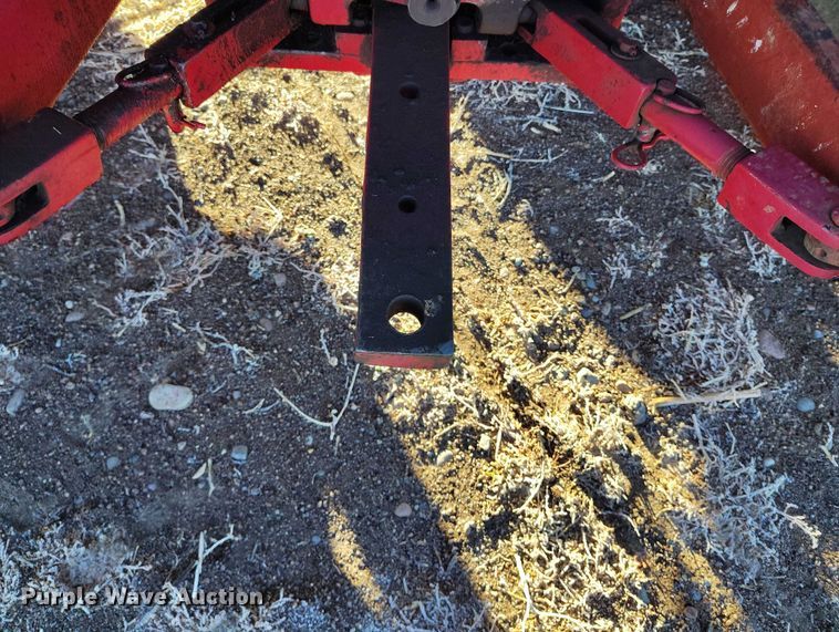 image for item DT0778 1977 International-Harvester Hydro 186 tractor