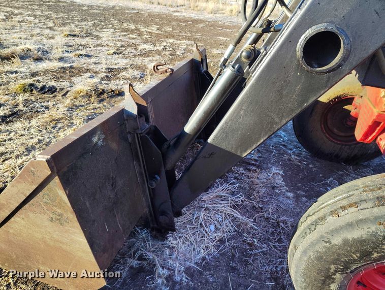 image for item DT0778 1977 International-Harvester Hydro 186 tractor