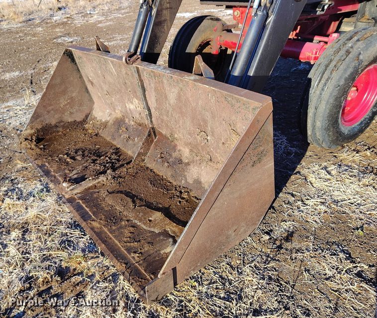 image for item DT0778 1977 International-Harvester Hydro 186 tractor