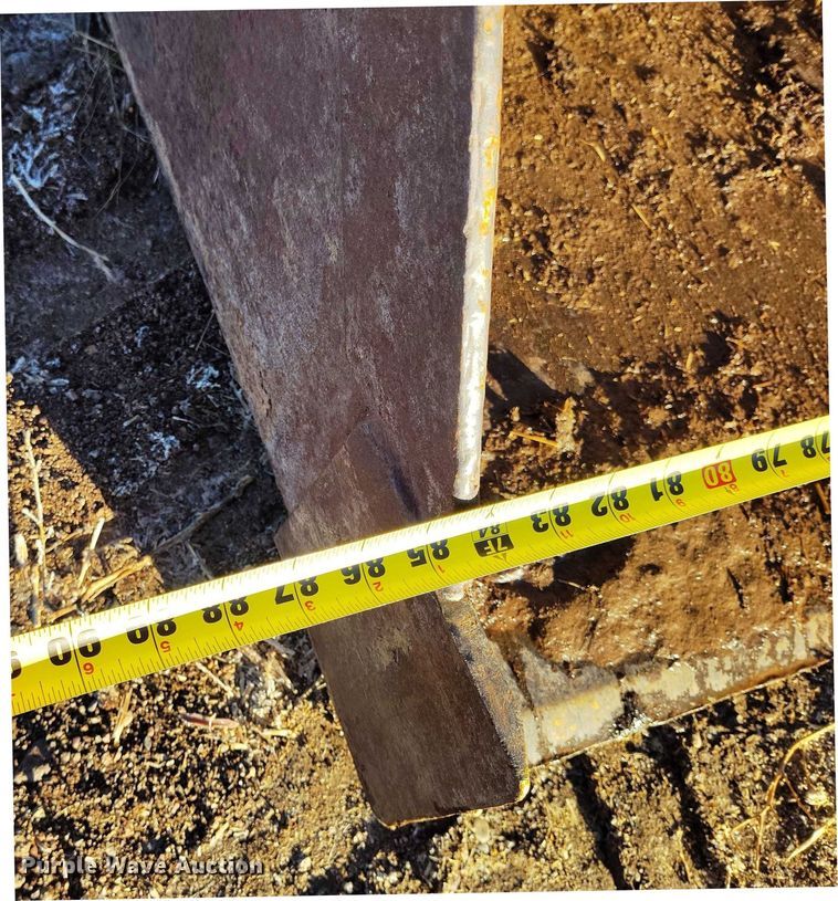 image for item DT0778 1977 International-Harvester Hydro 186 tractor