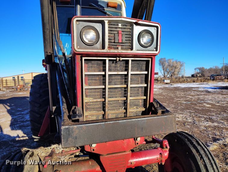 image for item DT0778 1977 International-Harvester Hydro 186 tractor