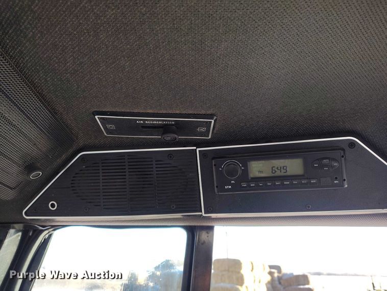 image for item DT0778 1977 International-Harvester Hydro 186 tractor