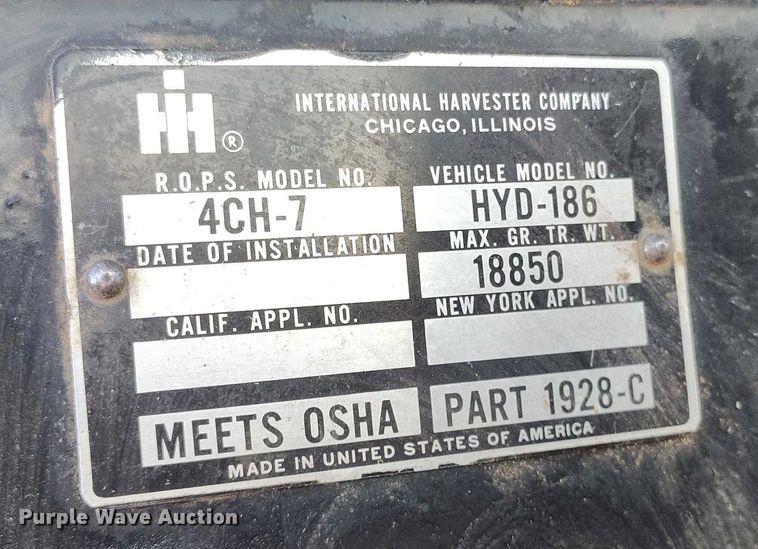 image for item DT0778 1977 International-Harvester Hydro 186 tractor