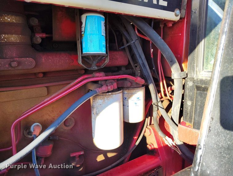 image for item DT0778 1977 International-Harvester Hydro 186 tractor