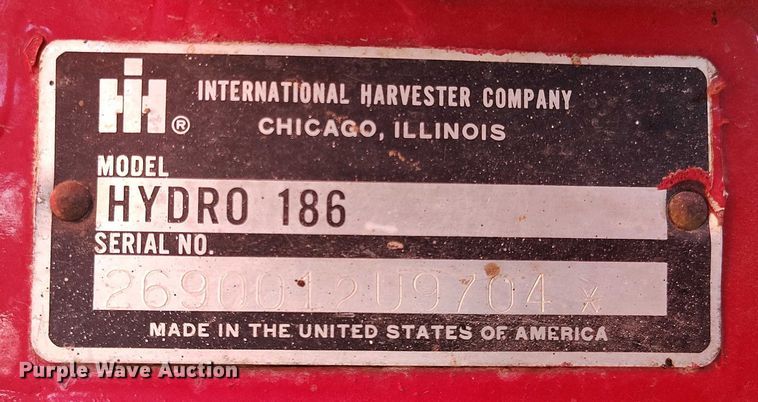 image for item DT0778 1977 International-Harvester Hydro 186 tractor