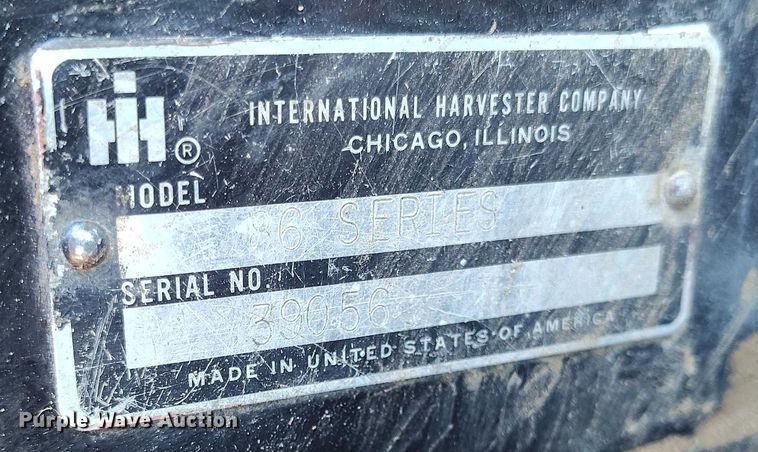 image for item DT0778 1977 International-Harvester Hydro 186 tractor