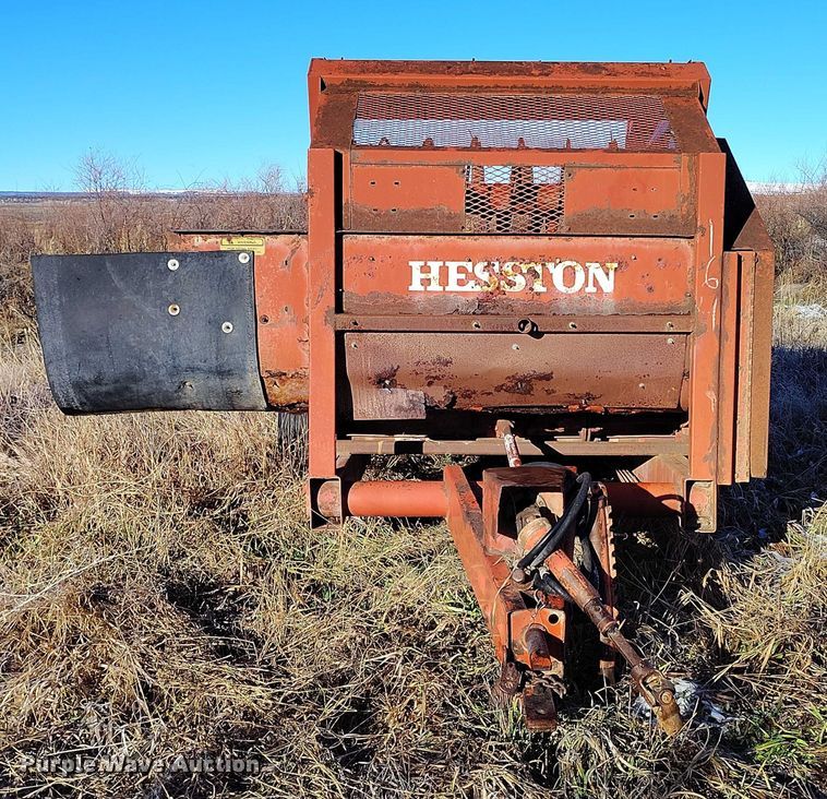 image for item DT0779 Hesston 4879 square bale processor