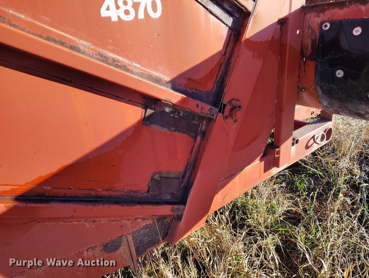 image for item DT0779 Hesston 4879 square bale processor