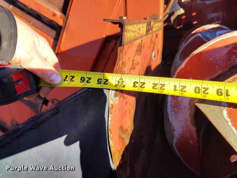 image for item DT0779 Hesston 4879 square bale processor