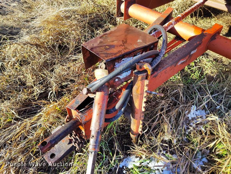 image for item DT0779 Hesston 4879 square bale processor